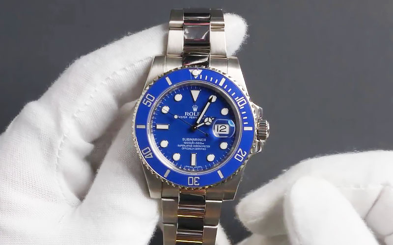 Rolex Submariner White Gold Blue Dial Replica Watch Details